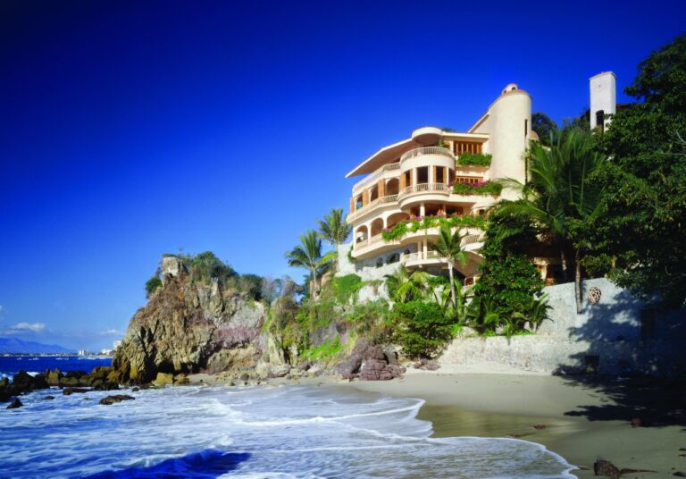 The Low-Down on Renting a Private Villa for Your Destination Wedding LAST PART